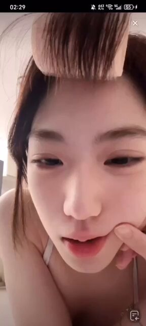 [Other] TikTok live streamer accidentally exposes