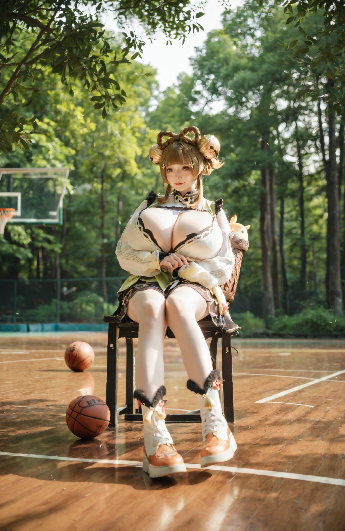 yaoyao cosplay (genshin impact)