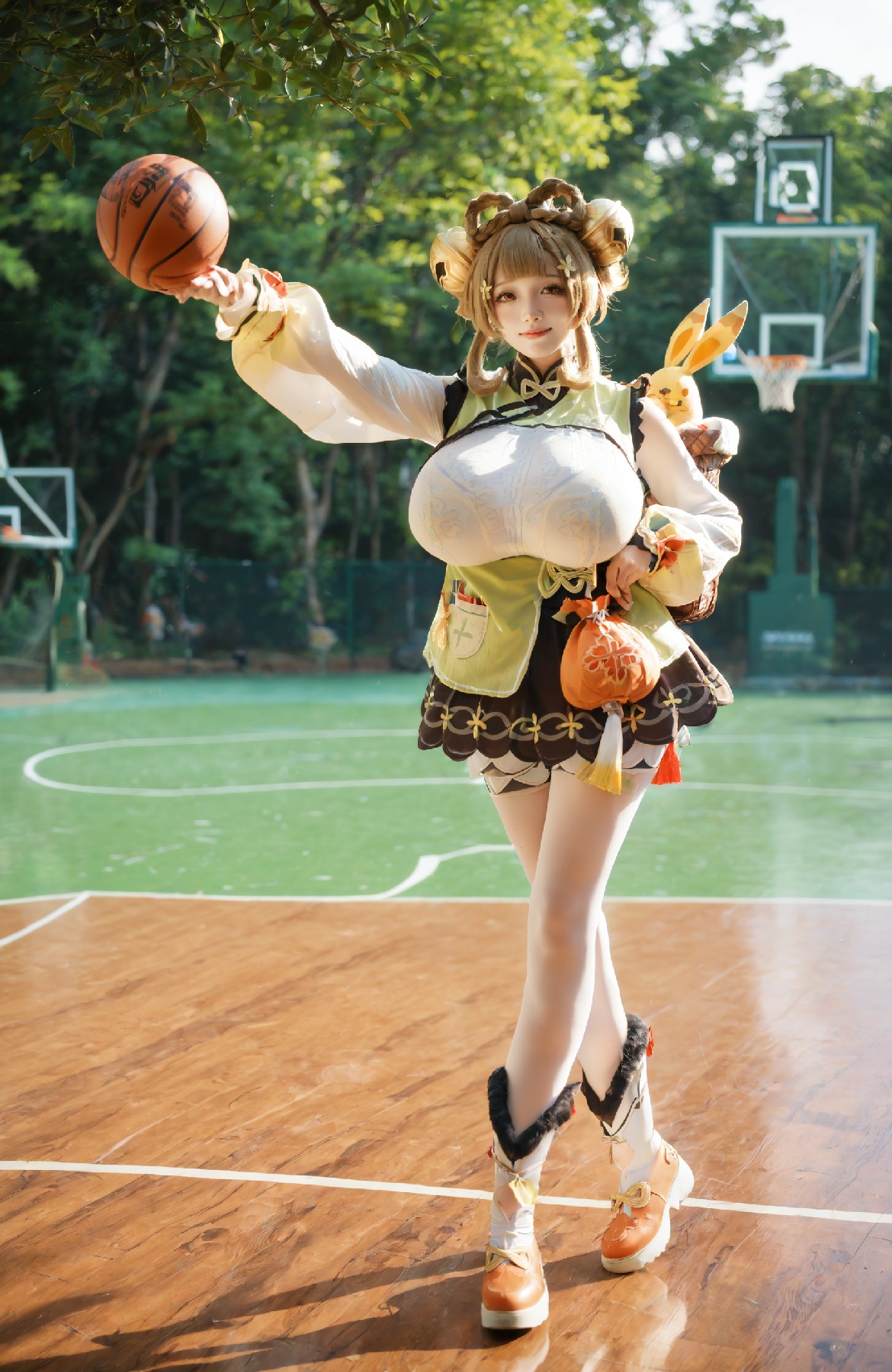 yaoyao cosplay (genshin impact)