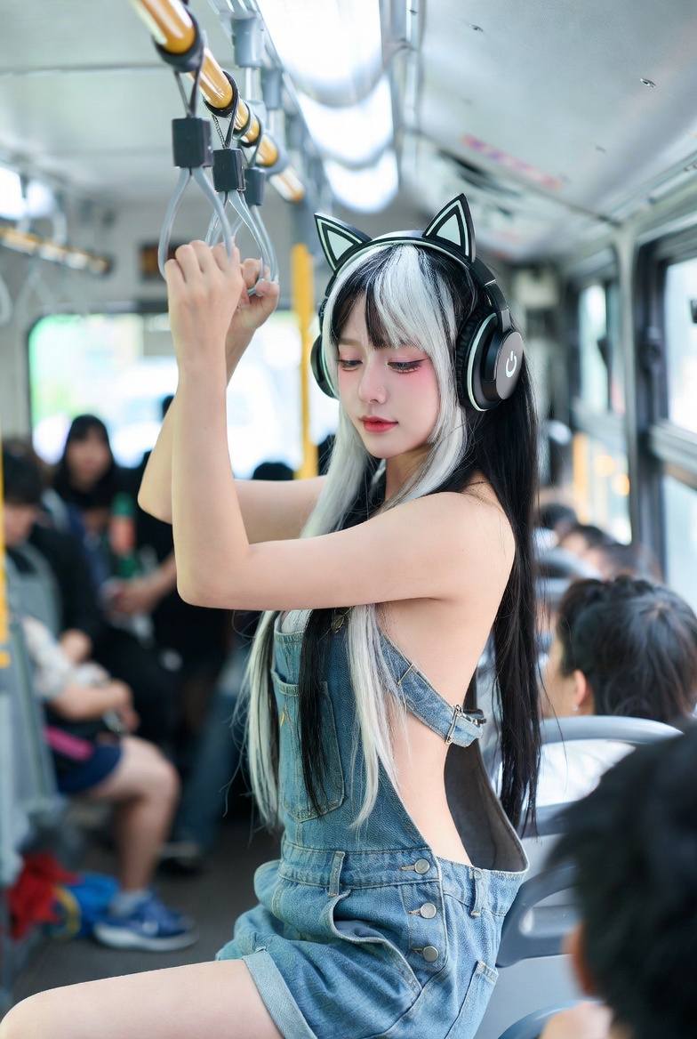 Girl's long black and white hair